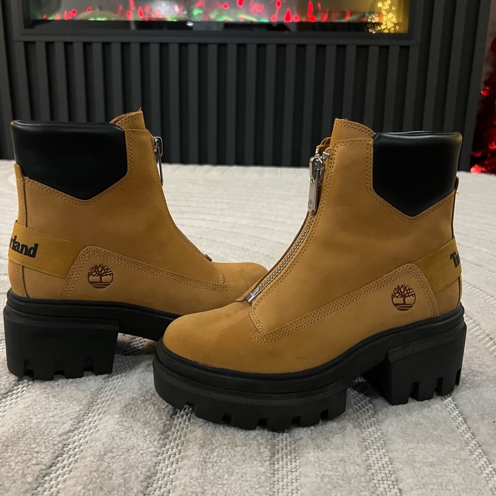 Womens Timberland Everleigh Mustard and Black Platform Boots - Picture 4 of 7